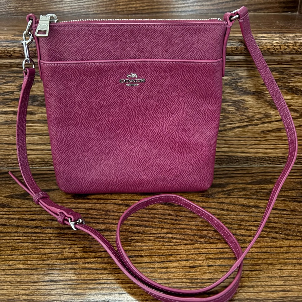 Coach Kitt Messenger Crossbody in Crossgrain Leather